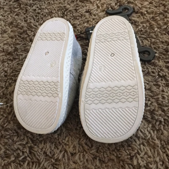 Shoes - Picture 2 of 2